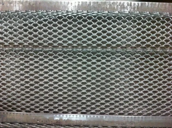 Gutter Mesh For Road , Railway , Civil Building Metal Mesh Product