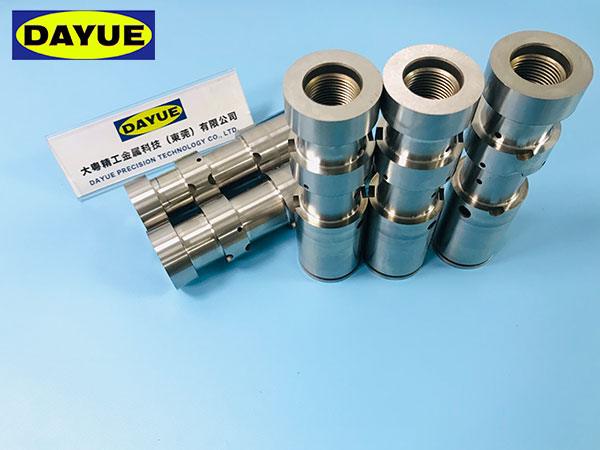 Hydraulic valve sleeve