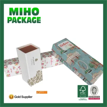 computer cables & towers mail case