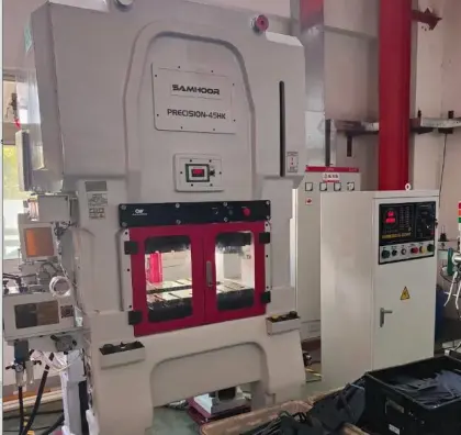 Electronic components high speed punch press