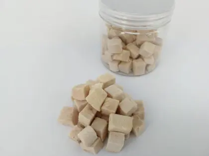 Freeze Dried Grasshopper Natural OEM Cat Snacks Wholesale