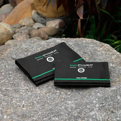 RAVPower 15W Solar Chager for mobiles