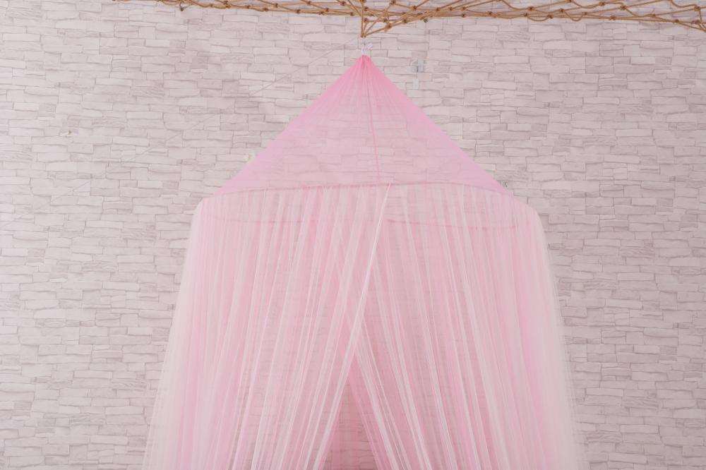 Pink bed canopy for indoor use