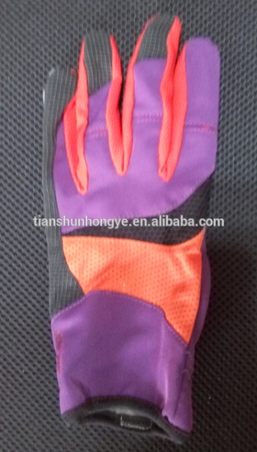 sports gloves , bicycle gloves