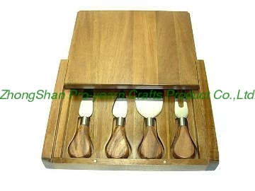 A set of cheese knife