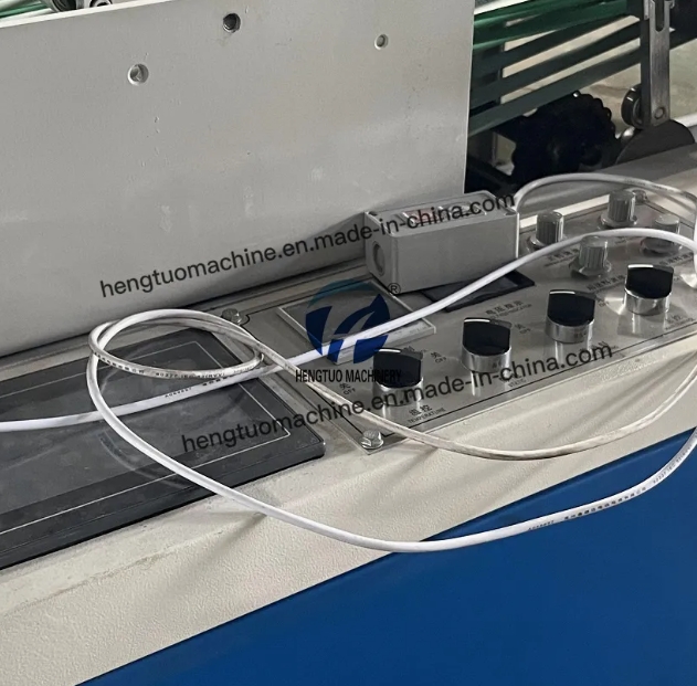 Stroj na sáčky na bublinkovou fólii se složkou