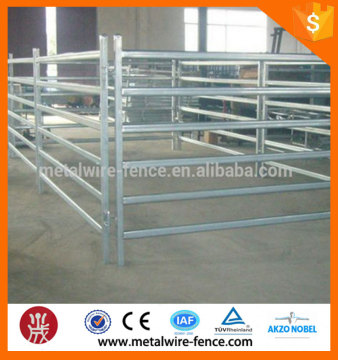 2016 China supplier used metal horse rail fence