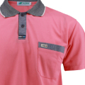 Hohes helles Pfirsich-Farben-T-Shirt des Mannes
