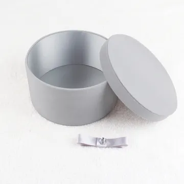 Silver Tweed Birthday Gift Box For Flower