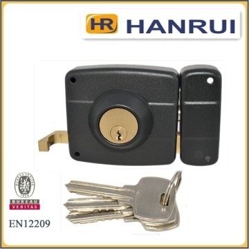 SP45 good quality full brass rim lock