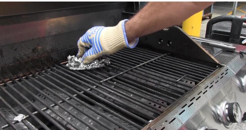 grill grate cleaning