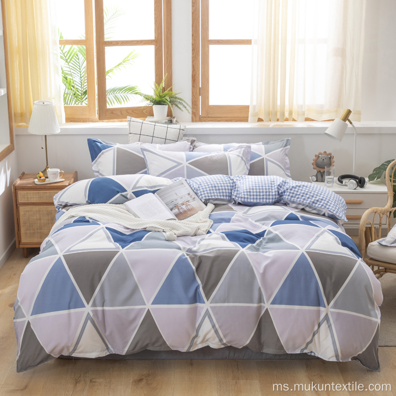 Winkle / Fade Tahan Krismas Bercetak Sarung Duvet Set