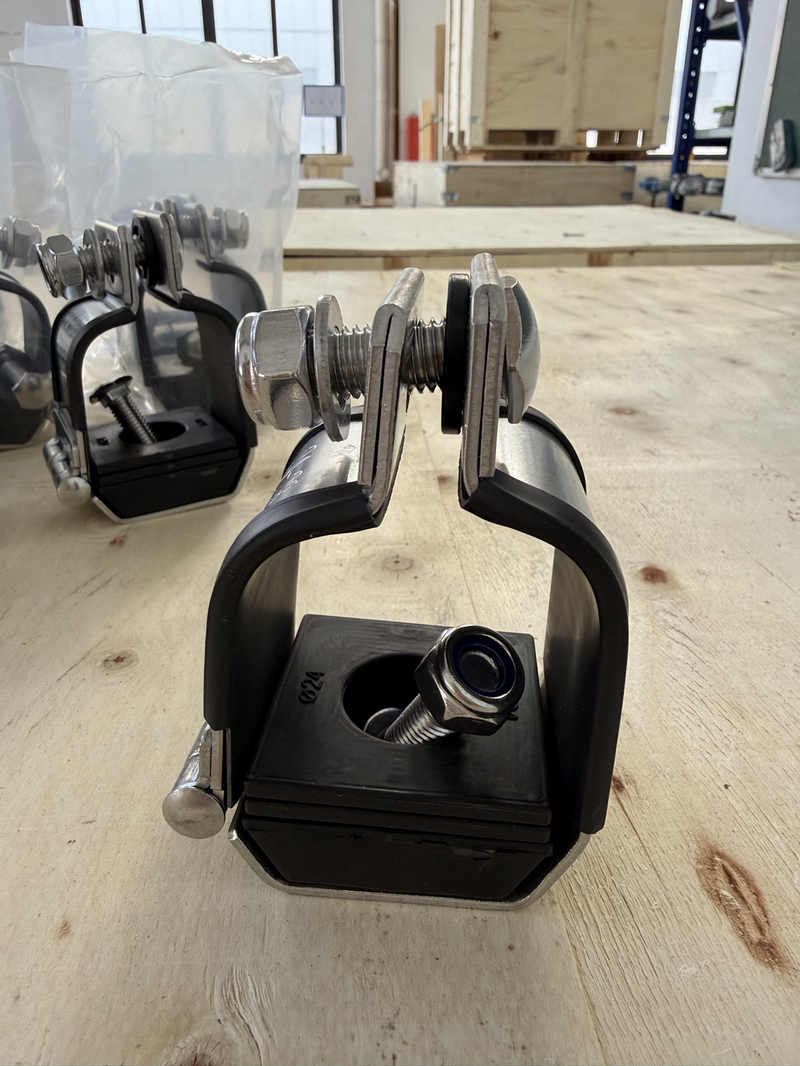 Quad type Cable Cleats Stainless Steel (2)