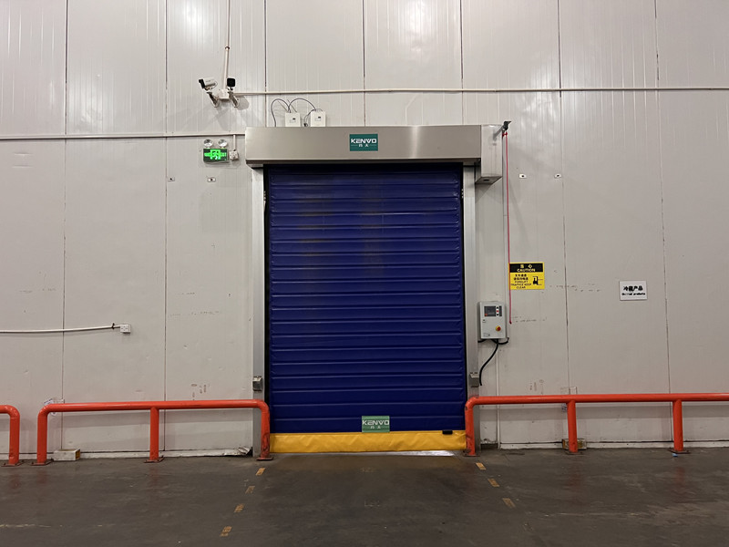 Insulated cold room high speed door 2