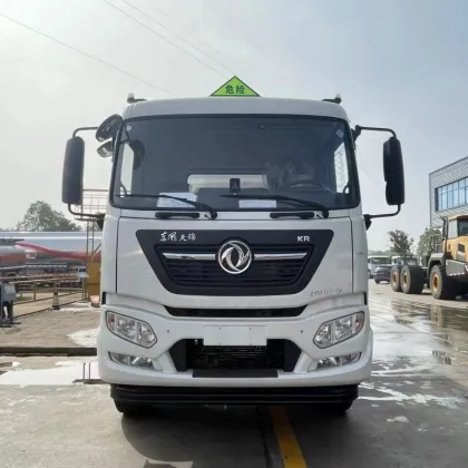 Dongfeng Tianjin 21.5 square tank truck
