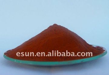 Red-brown ferrous fumarate powder