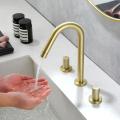 3 trous mélangeurs d'évier robinet de salle de bain en or