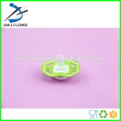 Customized bpa free silicone baby pacifiers soothers