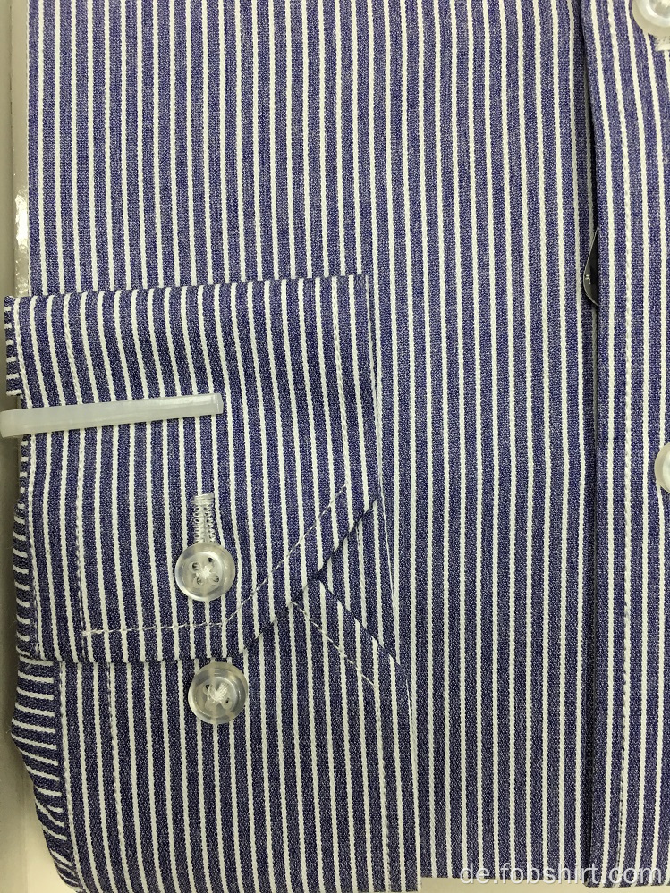 Hochwertiges, garngefärbtes Business-Shirt