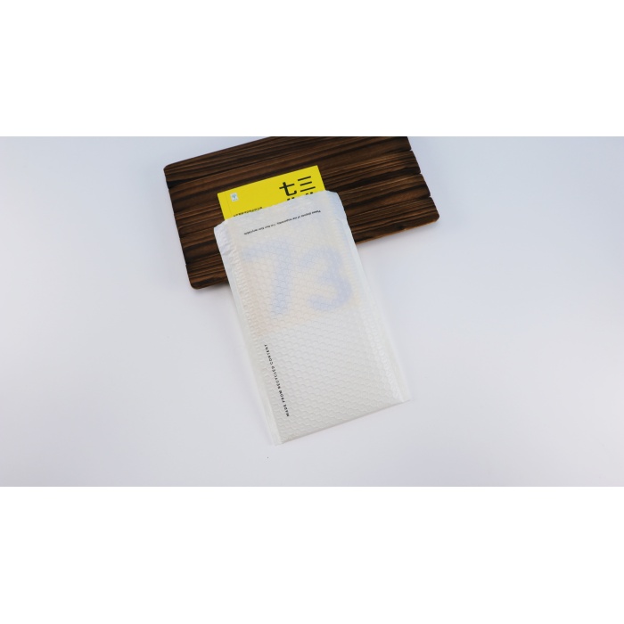 ပြန်လည်အသုံးပြုထားသော Bubble Mailers အစုလိုက်