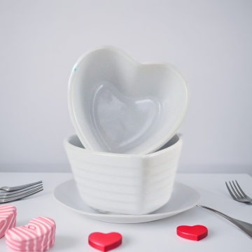 Ceramic Bakeware Set: Heart Shape Cupcake Souffle Dishes for Gift or Home
