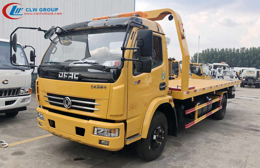 العلامة التجارية الجديدة Dongfeng D8 6.2m شاحنة سحب مسطحة