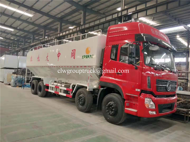 Dongfeng 8x4 شاحنة نقل العلف السائبة