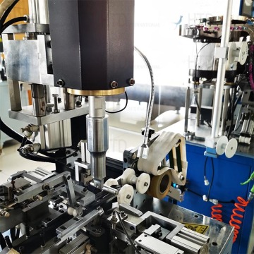 Machine à arrêts supérieurs câblés à fermeture éclair en nylon en nylon automatique