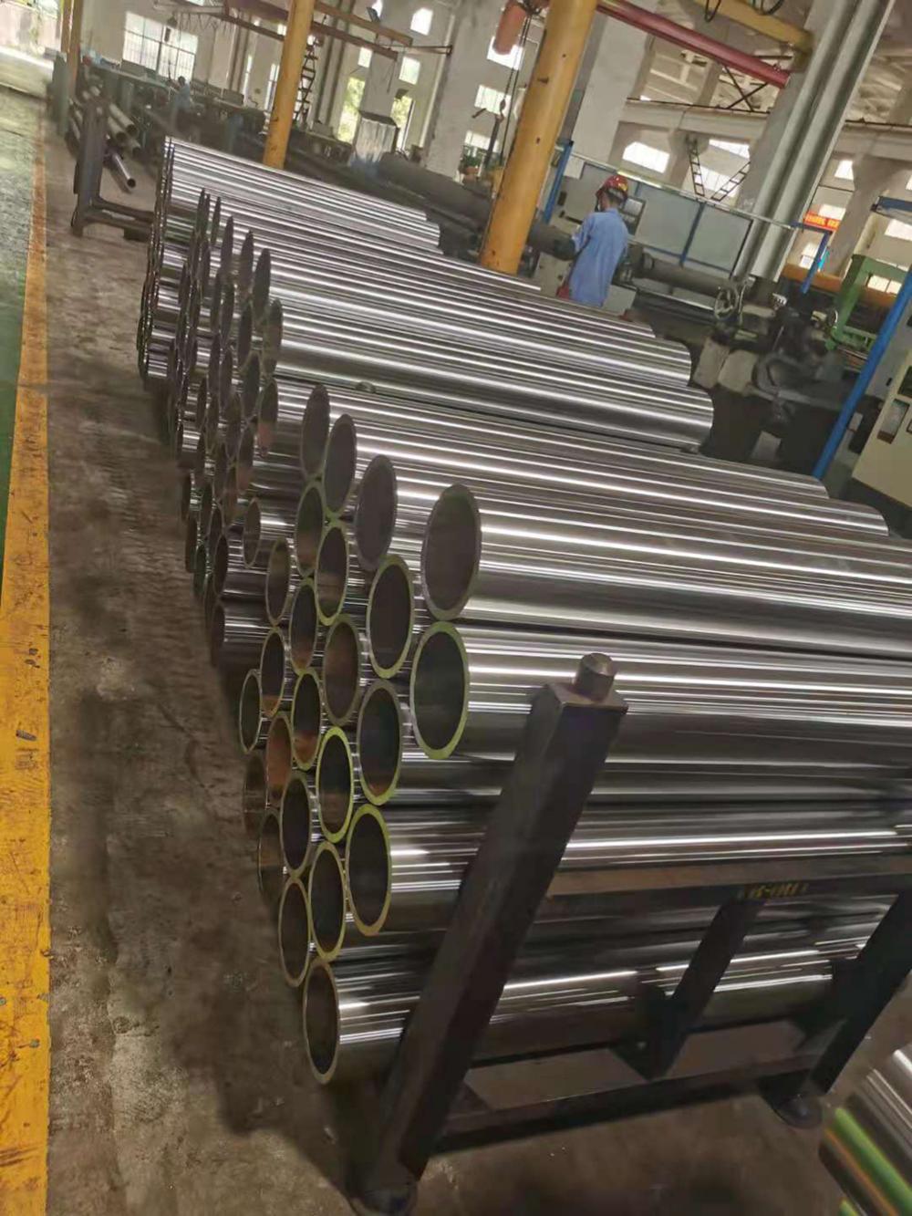 C45E cold drawn seamless steel tube for honing