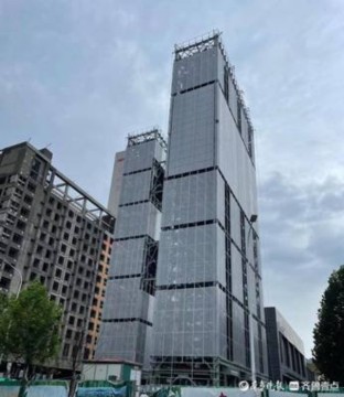 13-level tower parking system