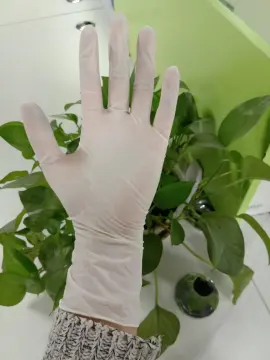 Comfortable disposable latex examination gloves