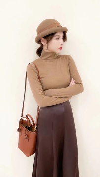 Base shirt for lady sweater