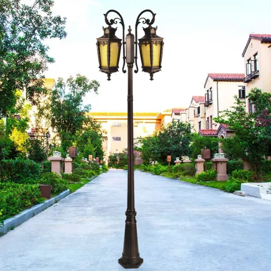 European Retro Luxury Dual-Arm Garden Lamp for Outdoor Landscaping