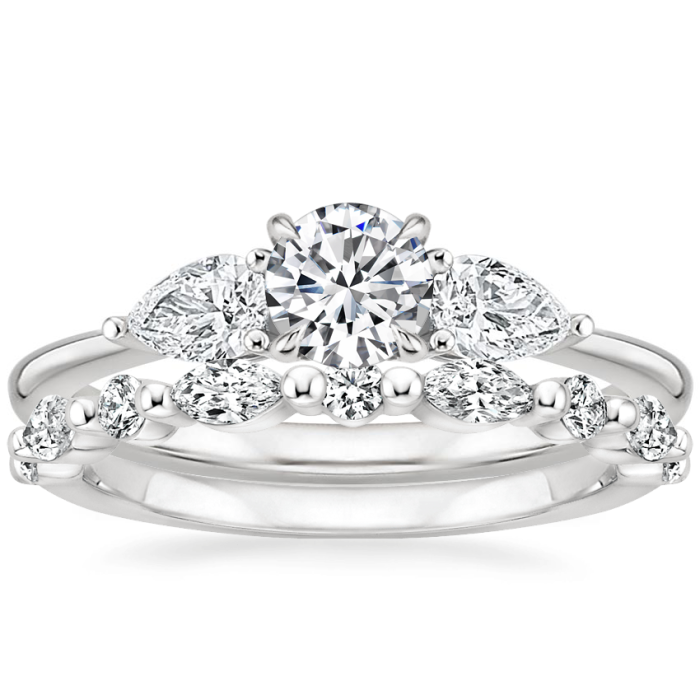 แหวนแต่งงานพร้อมแหวนเพชรแล็บ