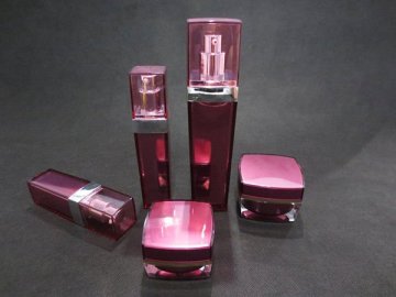 Acrylic Cream Jar and Cosmetic Lotion Bottle With Pump and Cap