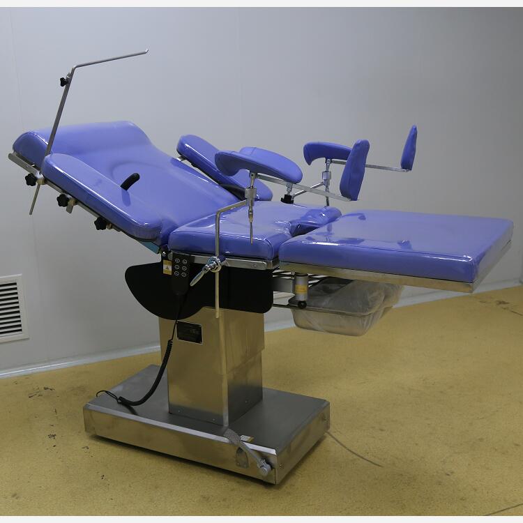 Woman Gynaecology Examination Birth Table