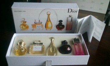 Gift Set Perfumes (MT-047)