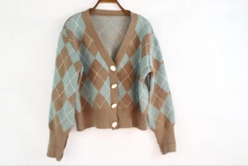 Sweter z dzianiny diamentowej w sprzedaży