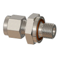 Conector masculino