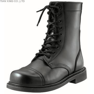 COMBAT BOOTS