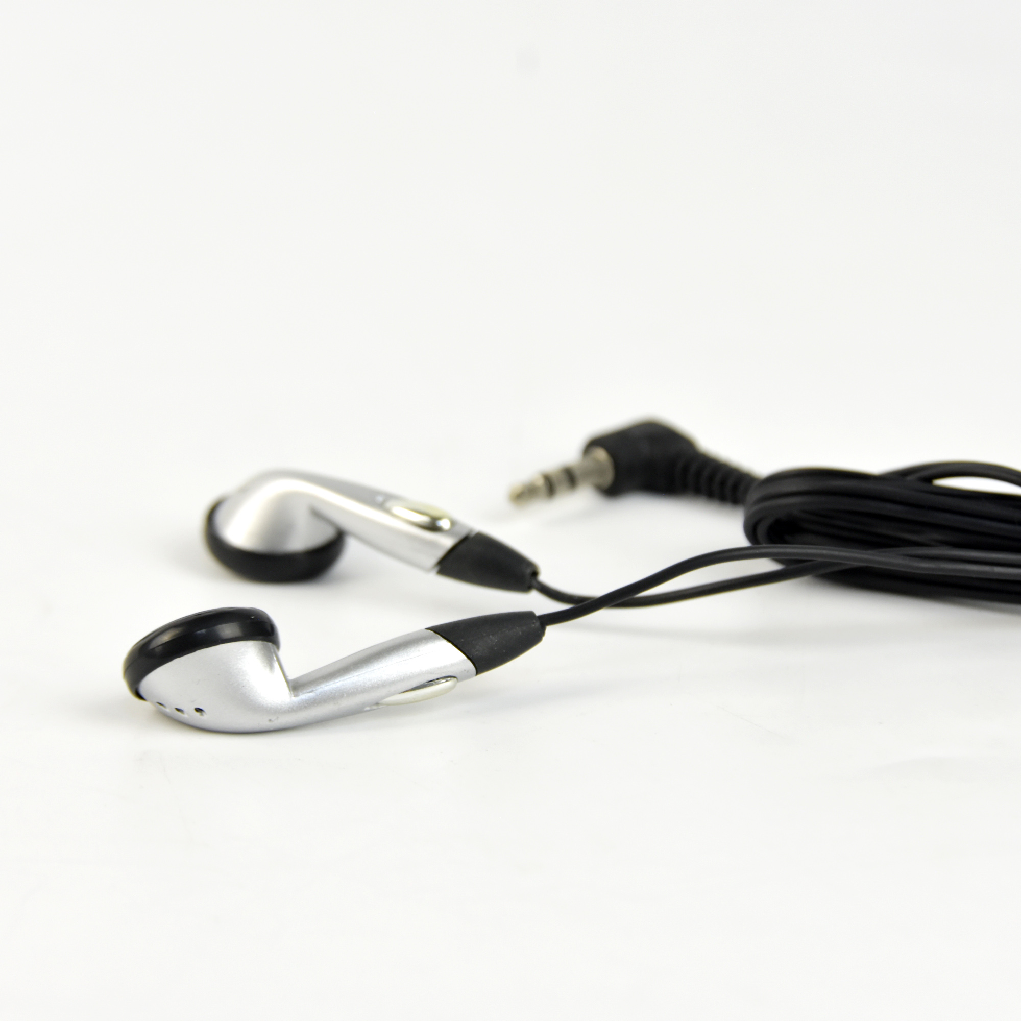 wired earphone with mic