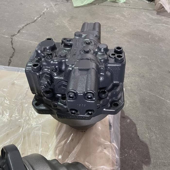PC2000-8 Travel Motor PC2000-11 706-7L-01111 Hyrdaulic