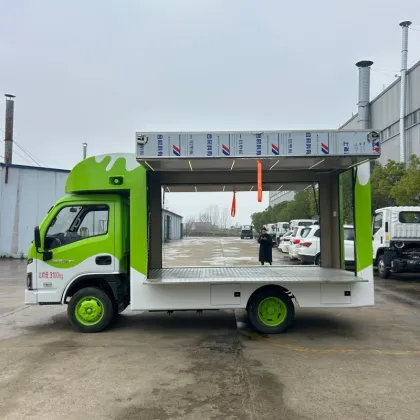 Customized fried chicken and barbecue food truck