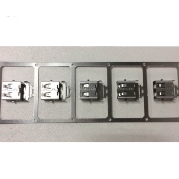 China Precision USB 2.0 A Type Female Connector Housing Strap