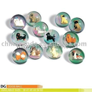 3D figurine dog bouncing ball