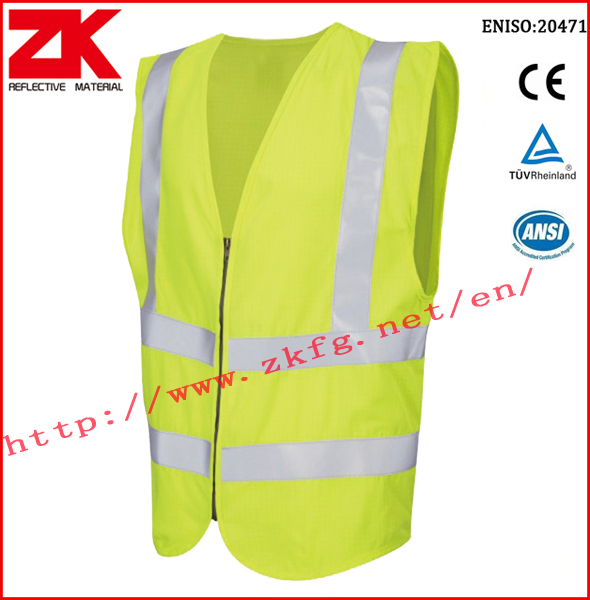 Safety vest with zip