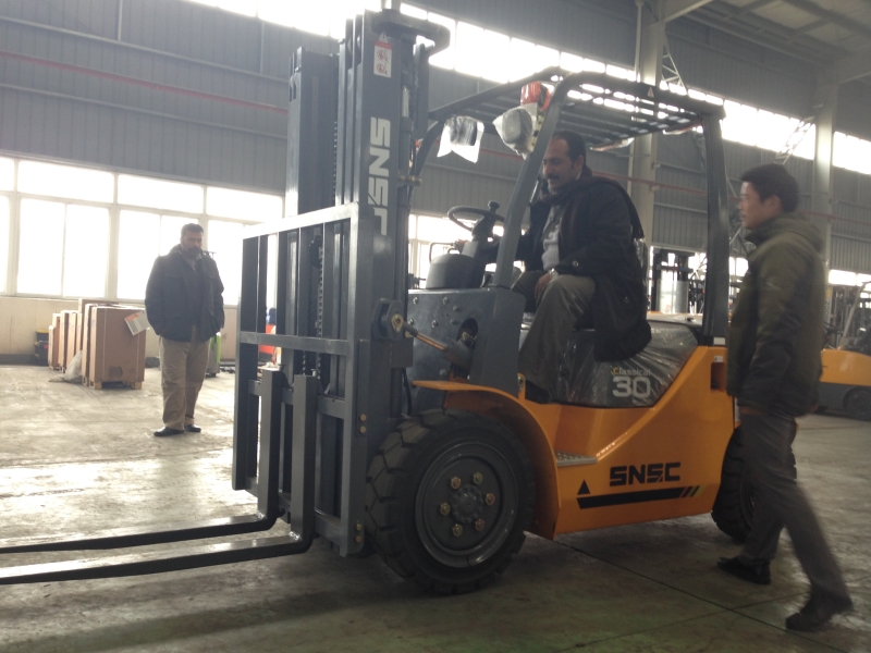 Fork lift Trucks