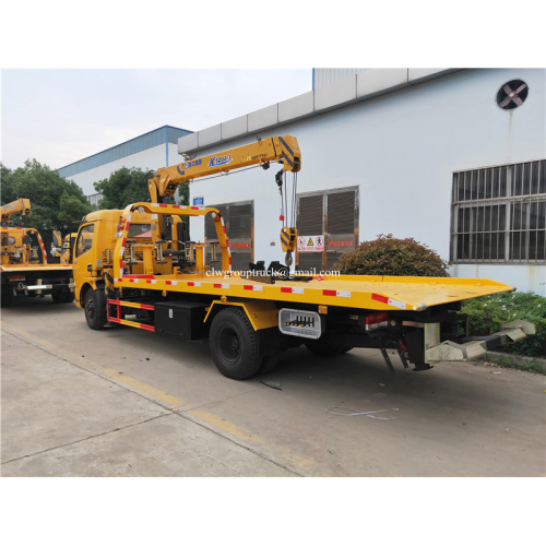 Dongfeng mounted with XCMG 3.2 ton crane