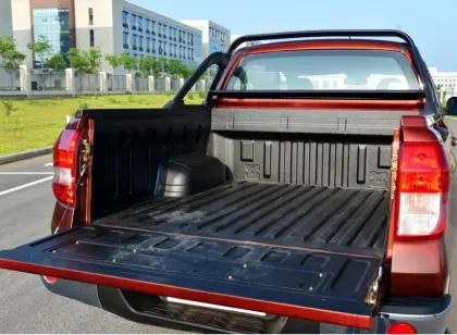 4WD Dongfeng yufeng pickup car