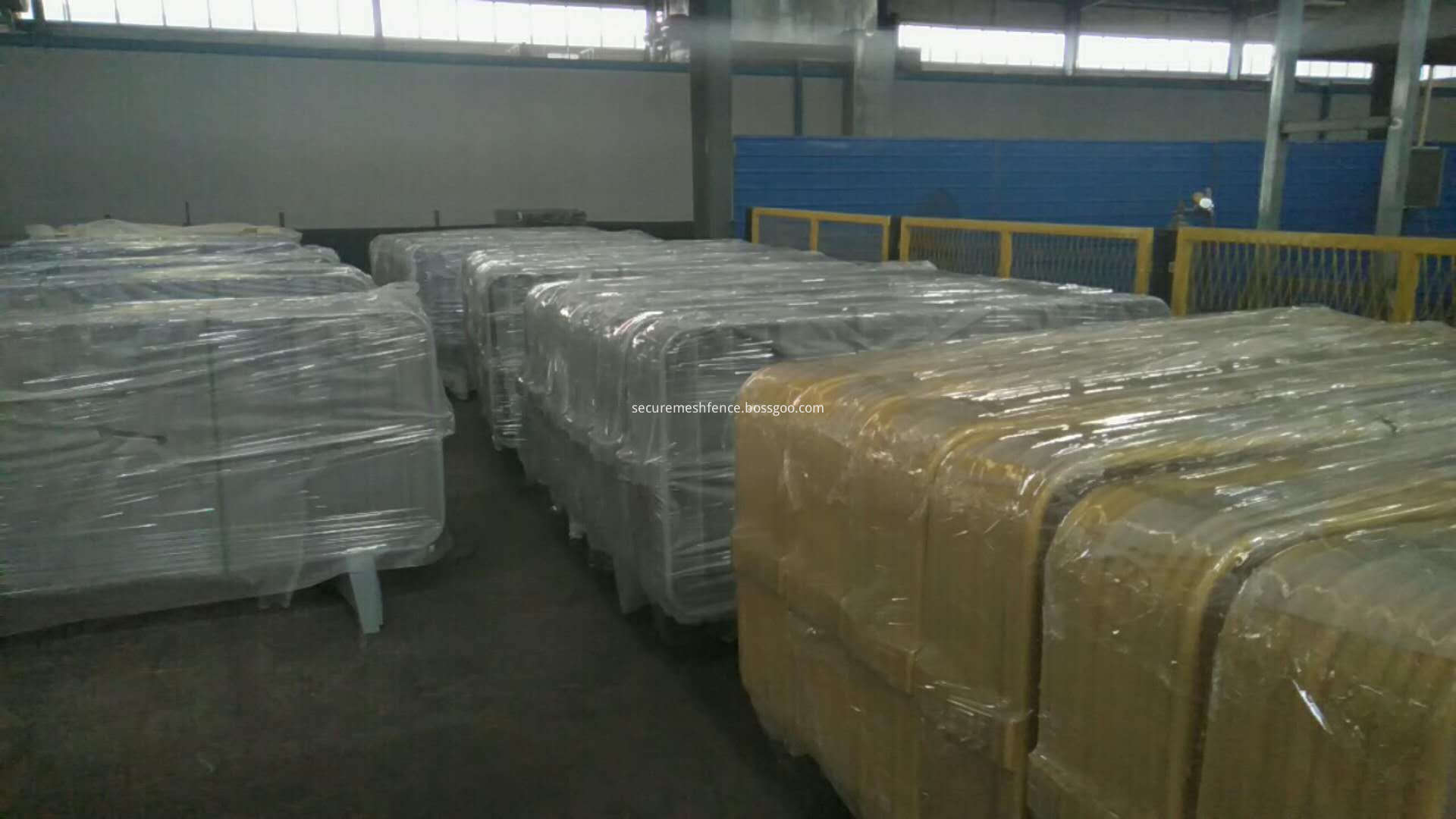 Crowd Control Barriers Packing